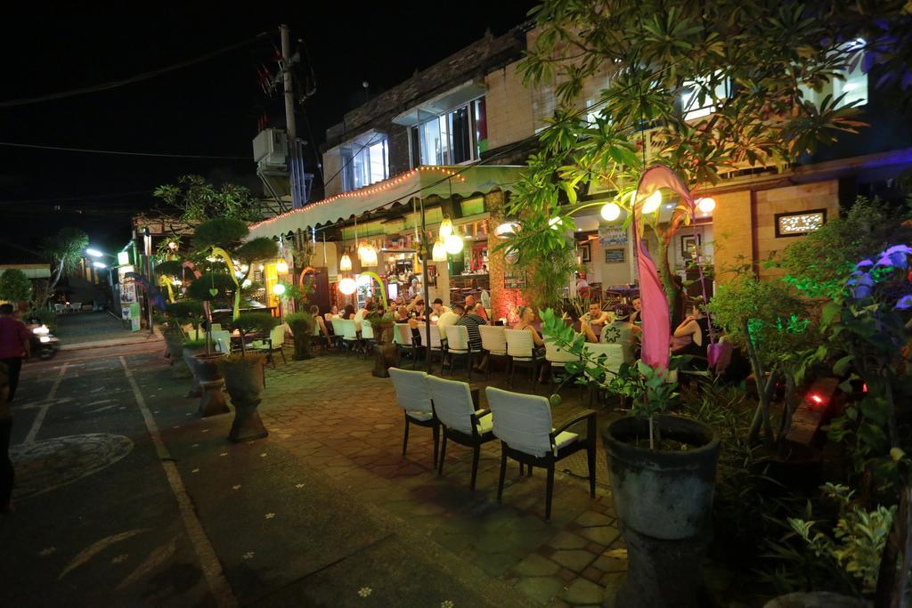 La Walon Hotel Kuta  Exterior photo